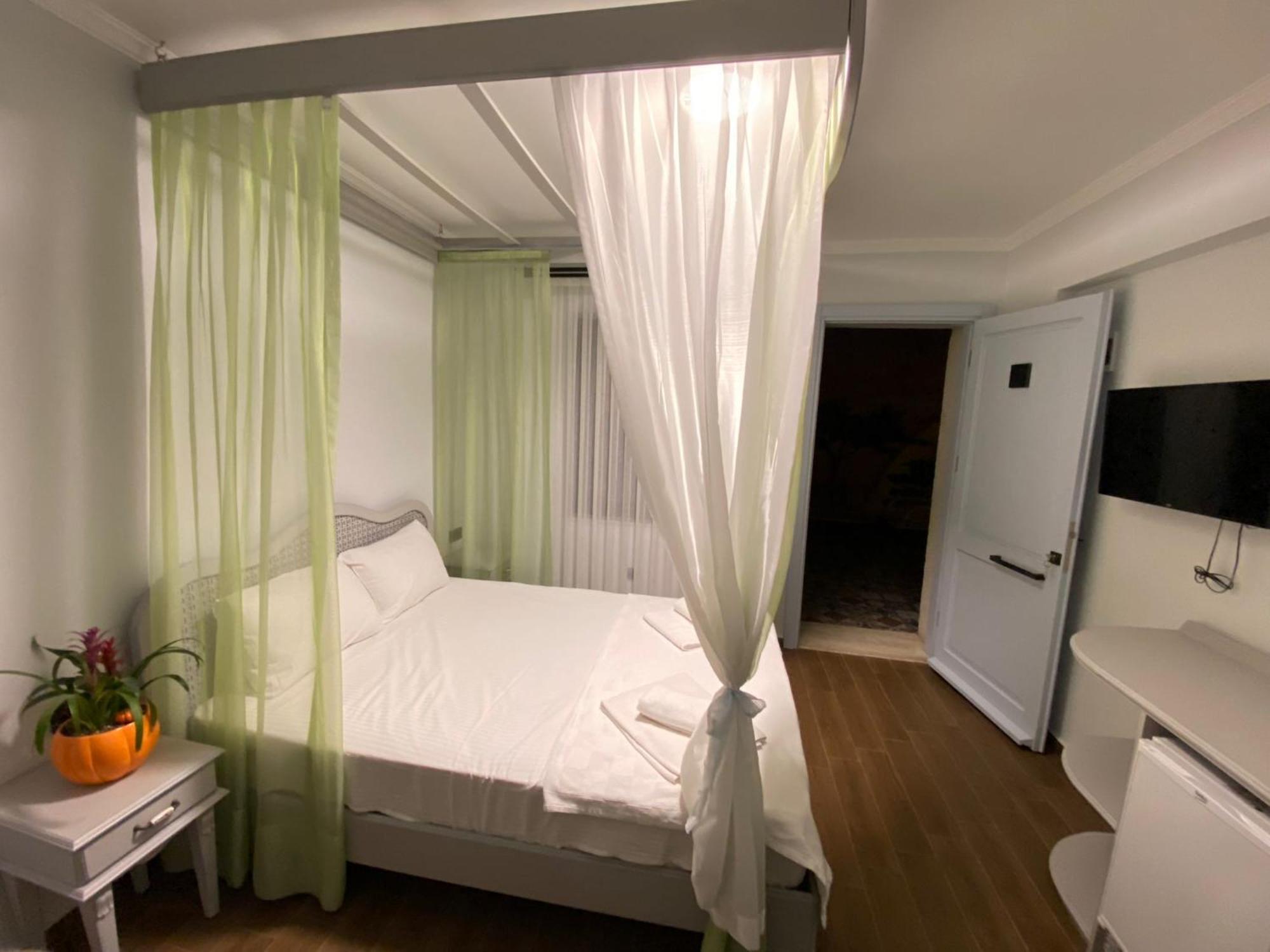 Çeşme Mara Koeyici Bed & Breakfast エクステリア 写真